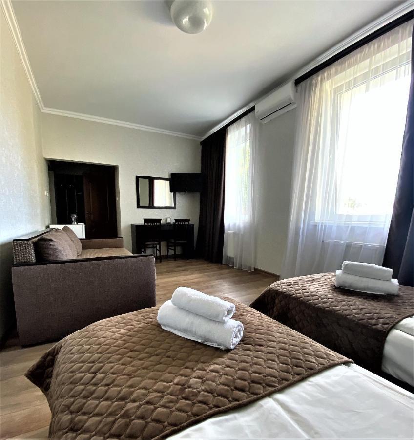 Hotel Koral Csernyivci Kültér fotó